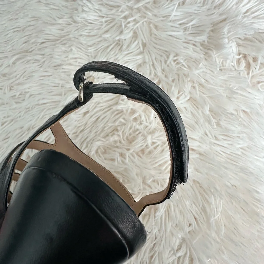 Elegant Black Strappy Heels - Picture 13 of 14